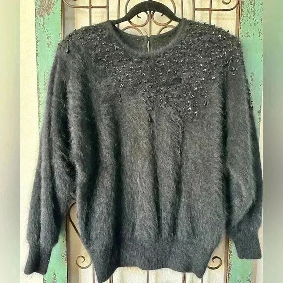 Real ANGORA FUR black-pullover swearer,hand beaded.In beautiful condition. - Picture 6 of 7